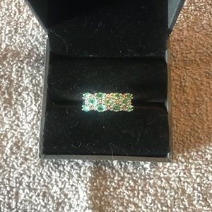 Genuine Natural Emerald and white topaz Ring